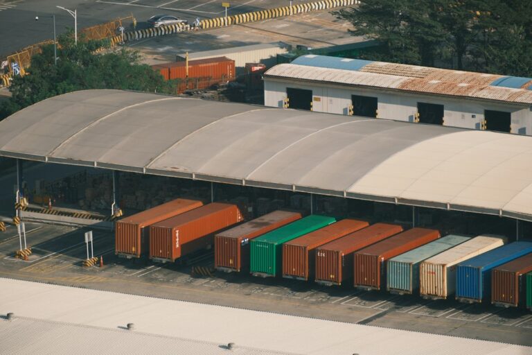 Sourcing Canvas Fabric from India: A Practical Guide for Importers Shipping containers at port for canvas fabric export from India